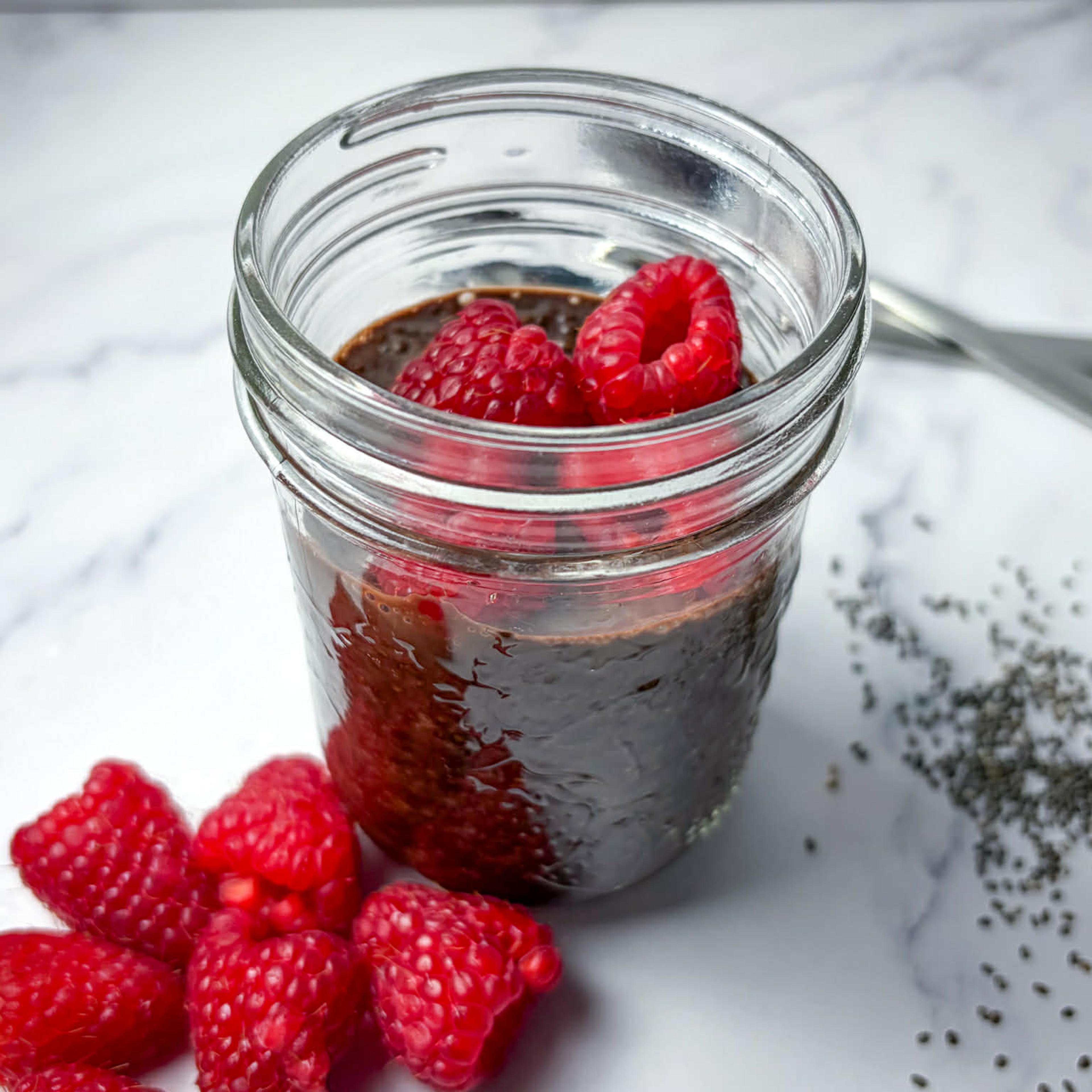 recette santé pouding de chia chocolat framboise